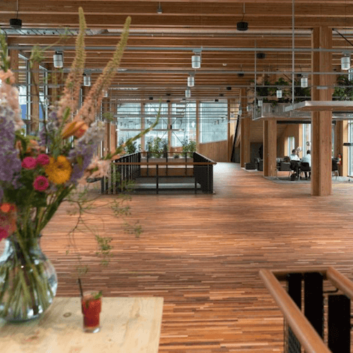 DutchSpirit, duurzame, maatpakken, trouwpakken, colberts, jasjes, circulair, paviljoen, ABN AMRO, Amsterdam